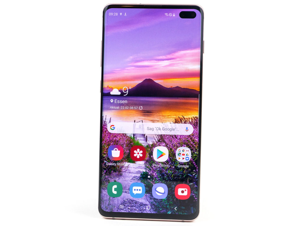 Samsung Galaxy S10+: the big brother in the S10 range